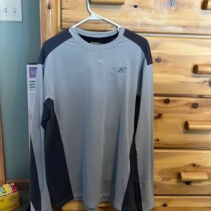 Klim shirt well loved and warm!  In great shape.  Smoke/animal free home.